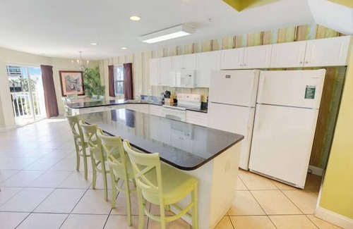 Ocean Drive Villa | An Oceanview 8BR/7BA Villa at Ambassador Villas 201 with Oceanfront Pool.