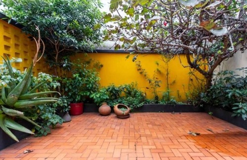 Bogota House | Anastasio Gutman House - Charming Accommodation with Mountain Views
