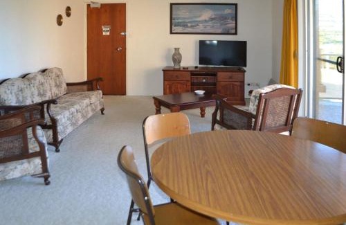 Tuncurry Apartment | Anchorage 10