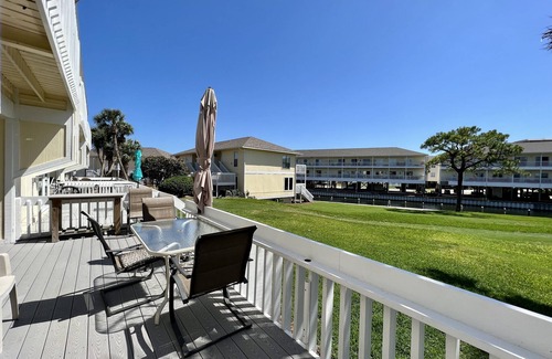 Holiday Isle Condo | Anchors Away - Unit 1040 on the Canal offers Free Beach Service!