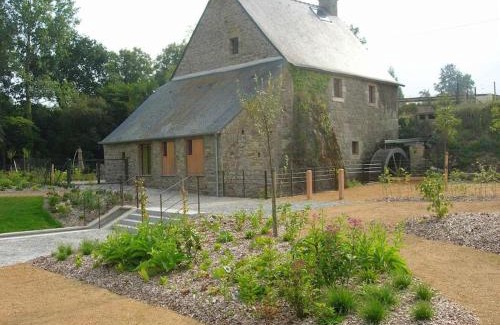 Begard House | ancien moulin à eau entièrement rénové