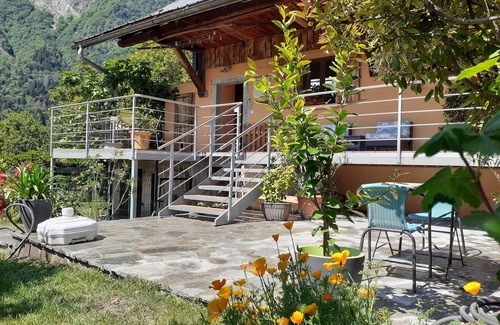 Ugine House | Ancienne Ferme Rénovée, à Proximité du Lac D'annecy et au Pied des Montagnes