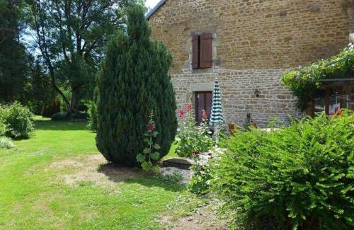 Val-de-Meuse House | Ancienne Ferme Restaurée Écologique avec Confort Moderne et Table de Ping-Pong - FR-1-611-51