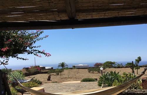 Pantelleria House | Ancient Dammuso in Pantelleria with sea view