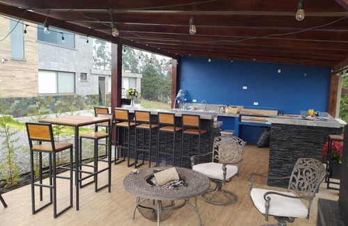 Latacunga House | Andes mountain retreat. 10 minutes from colonial Latacunga. Pet-Friendly!