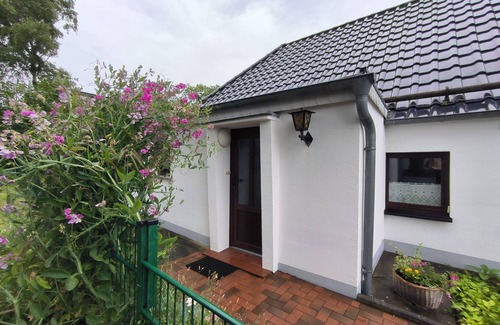 Handewitt Apartment | Andresen: Vacation apartment with gazebo - Ferienwohnung Andresen
