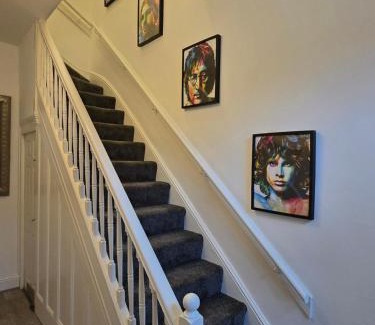 Anfield House | Anfield Guest House Sleeps 5