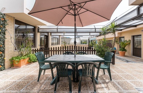 Angeiras Apartment | Angeiras Beach House - B2