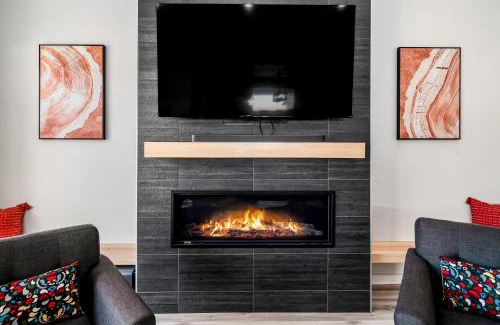 Manzanita House | Angel's Landing MCA 50590