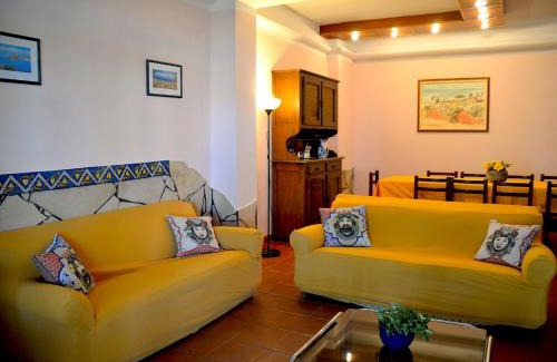 Aci Catena House | Angelo Delle Aci