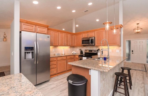 Jensen Beach House | Angler’s Crest Pool House in Jensen Beach