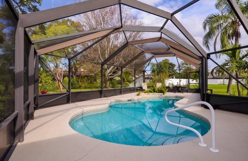 Jensen Beach House | Angler’s Crest Pool House in Jensen Beach