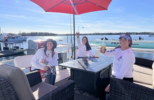 Springs at Kings Bay Boat Rental | Anglers Inn Floating Suite Luxury houseboat— Scallop Kayak Three Sisters Springs