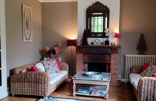 Offranville House | Anglo-Norman house near a listed mill, jacuzzi bath