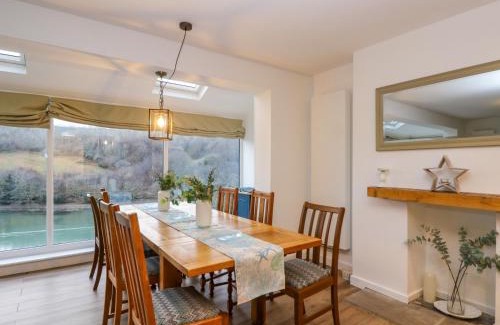 Looe House | Anjoma