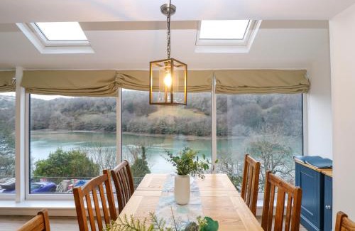 Looe House | Anjoma