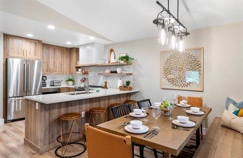 Downtown Leavenworth Condo | Anna Mae`s Hideaway - Ethereal Accommodation