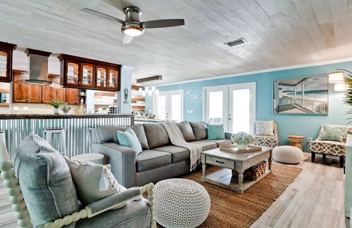 Bradenton House | Anna Maria Island 🏝2KingSuites🛌Sleeps18💤Pickleball-hottub-Games🎮FirePit🔥PingPong