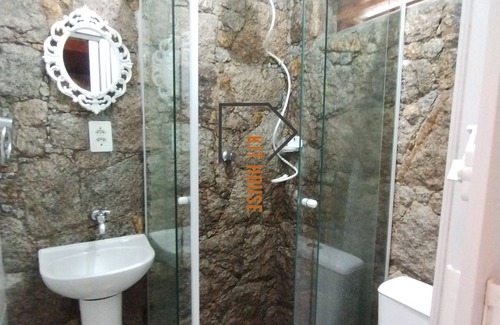 Trindade House | Annex in Trindade, close to UFSC and Vila Romana Shopping Mall