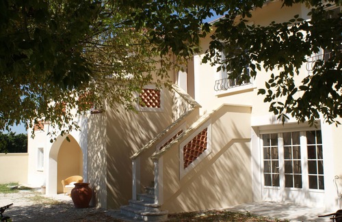 Orange Apartment | Annex of Provencal farmhouse with garden and private heated pool