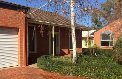 Echuca House | “Anstruther Oasis” Located in the Port Area