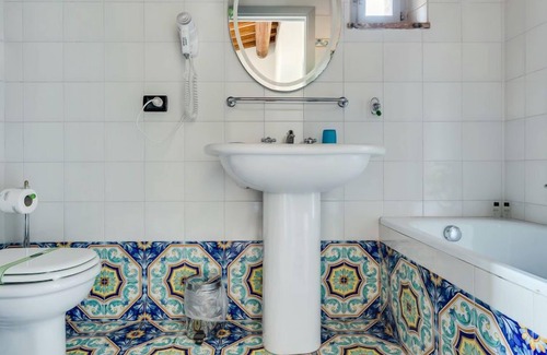 Poggiarello House | Antico Borgo S. Lorenzo Granaio by Interhome