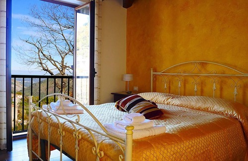 Longi House | Antico Borgo San Francesco