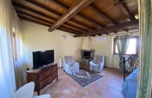 Viterbo Apartment | Antico Casale Edifizio -appartamento indipendente-