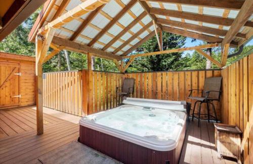 Paradise Estates House | Antler House