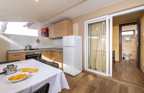 Latina Lido RV Rental | Anxur Village Camping