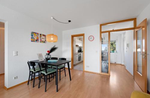 Waggershausen Apartment | ANYTIME - Ferienwohnung Rita in Friedrichshafen