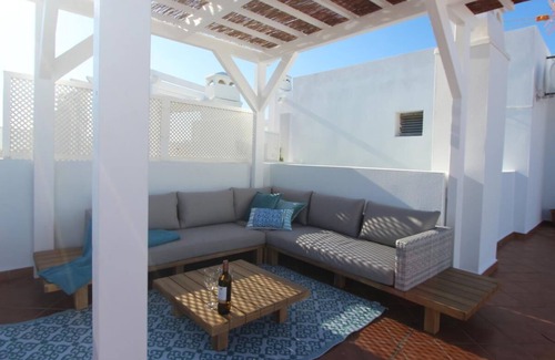 Conil de la Frontera City Center Apartment | Ap. Playas de Conil - Luxury apartment with incredible roof terrace with sea views and communal pool