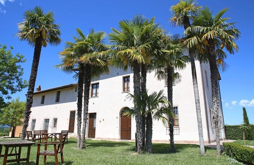 Fucecchio Apartment | Aparment Perfect for Families In Holiday Home With Pool, Park, Wi-Fi & Hammocks!