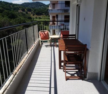 Calella Apartment | Apart.3 habit.mar-mont. AC-Terraza-ascensor-parking