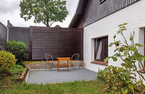 Buchholz in der Nordheide Apartment | Apartment 'Buchholz I D N' with Private Terrace, Shared Garden and Wi-Fi