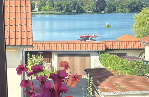 Feldberger Seenlandschaft Apartment | Apartment 'Familienwohnung' with Lake View, Shared Terrace and Wi-Fi