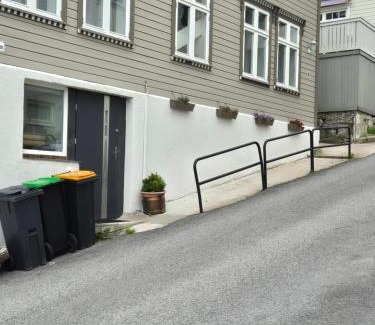 Alesund Apartment | APARTAMENT - Duże mieszkanie w centrum Ålesund