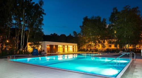 Kolobrzeg Apartment | APARTAMENT Z BASENEM (OS. POLANKI)