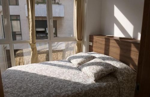 Dean Pequeno Apartment | Apartamento 3º planta centro Ribeira by Cristian&Tamara "alquileres"