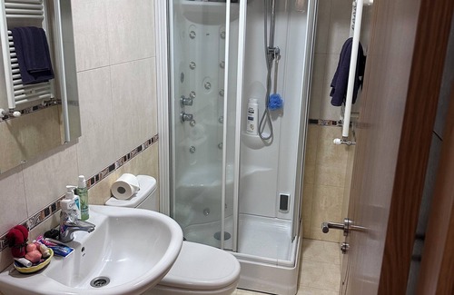 Culleredo Apartment | APARTAMENTO A CORUÑA - AV FONTECULLER VISTA A LA RIA DO BURGO