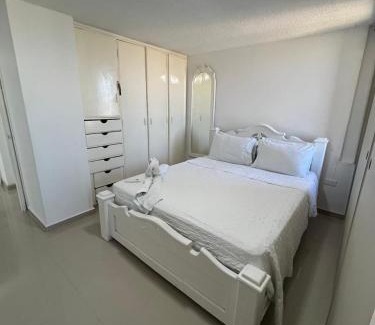 Riohacha Apartment | Apartamento balcón con vista al mar para vacaciones o trabajo, comodo y seguro