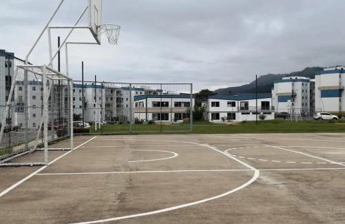 Restrepo Apartment | Apartamento cómodo con piscina y vista a la montaña