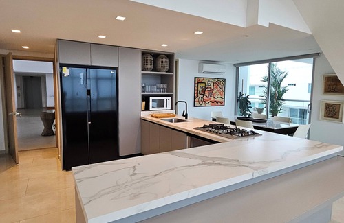 Cartagena District Apartment | Apartamento Duplex con Vista al Mar y Centro