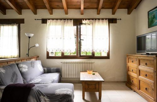 La Portilla Apartment | Apartamento con piscina cerca de Llanes- PDRA001R