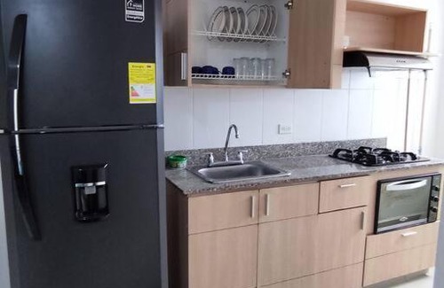 Sabaneta Apartment | Apartamento con piscina, frente a CC Mayorca