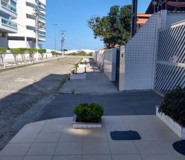 Algodoal Apartment | Apartamento em Cabo Frio a 50 metros da praia Quase em frente à praia