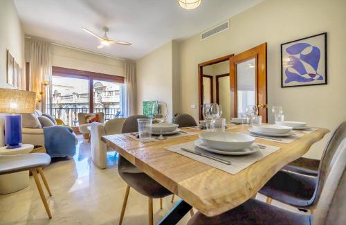 La Trinidad-San Juan y Todos los Santos Apartment | Apartamento en el Centro con Parking y Terraza