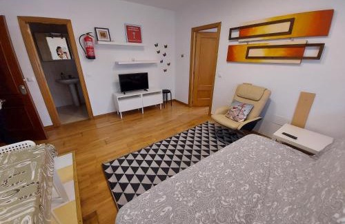 Val De San Vicente Apartment | APARTAMENTO EN URBANIZACION con PISCINA CENTRO DE UNQUERA-VAL DE SAN VICENTE IDEAL PAREJAS