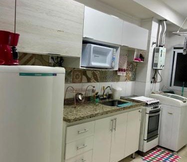 Vila Julia Apartment | Apartamento Enseada Villa Di Fiori com piscina