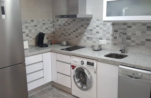 La Trinidad-San Juan y Todos los Santos Apartment | Apartamento entre Patios Valladares